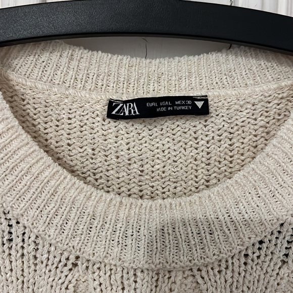 Round neck sleeveless cardigan - Picture 2 of 3